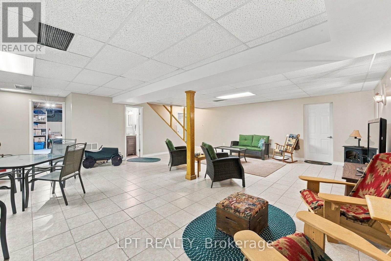 10012 Graham Street Property Photo 31