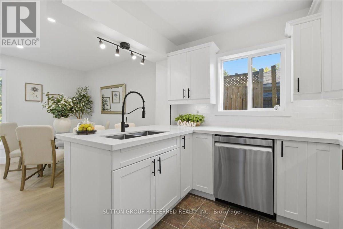 74 Winding Woods Crescent Property Photo 13