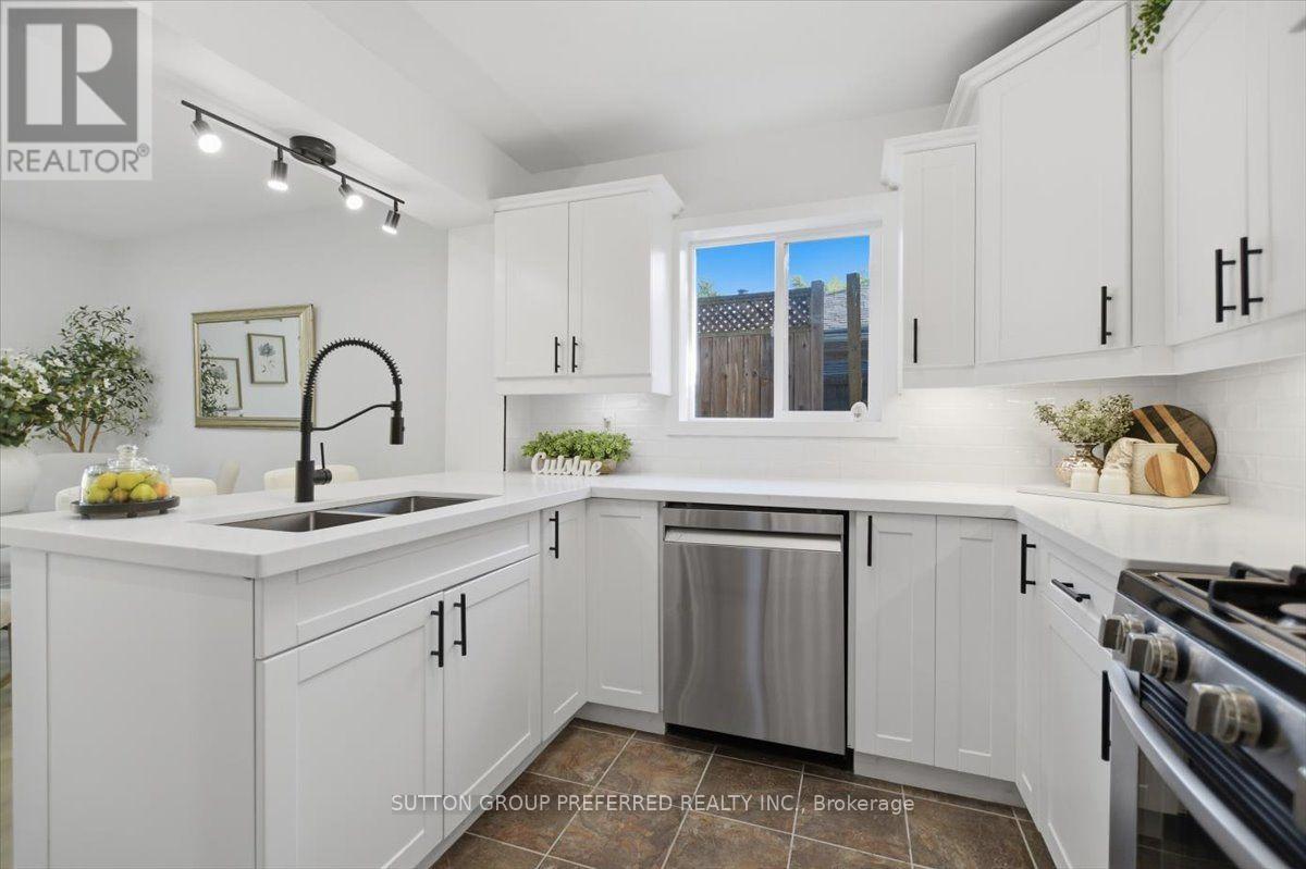 74 Winding Woods Crescent Property Photo 15