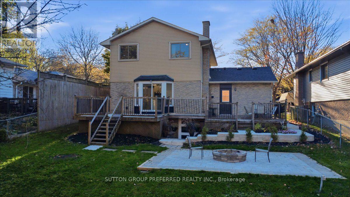 74 Winding Woods Crescent Property Photo 45
