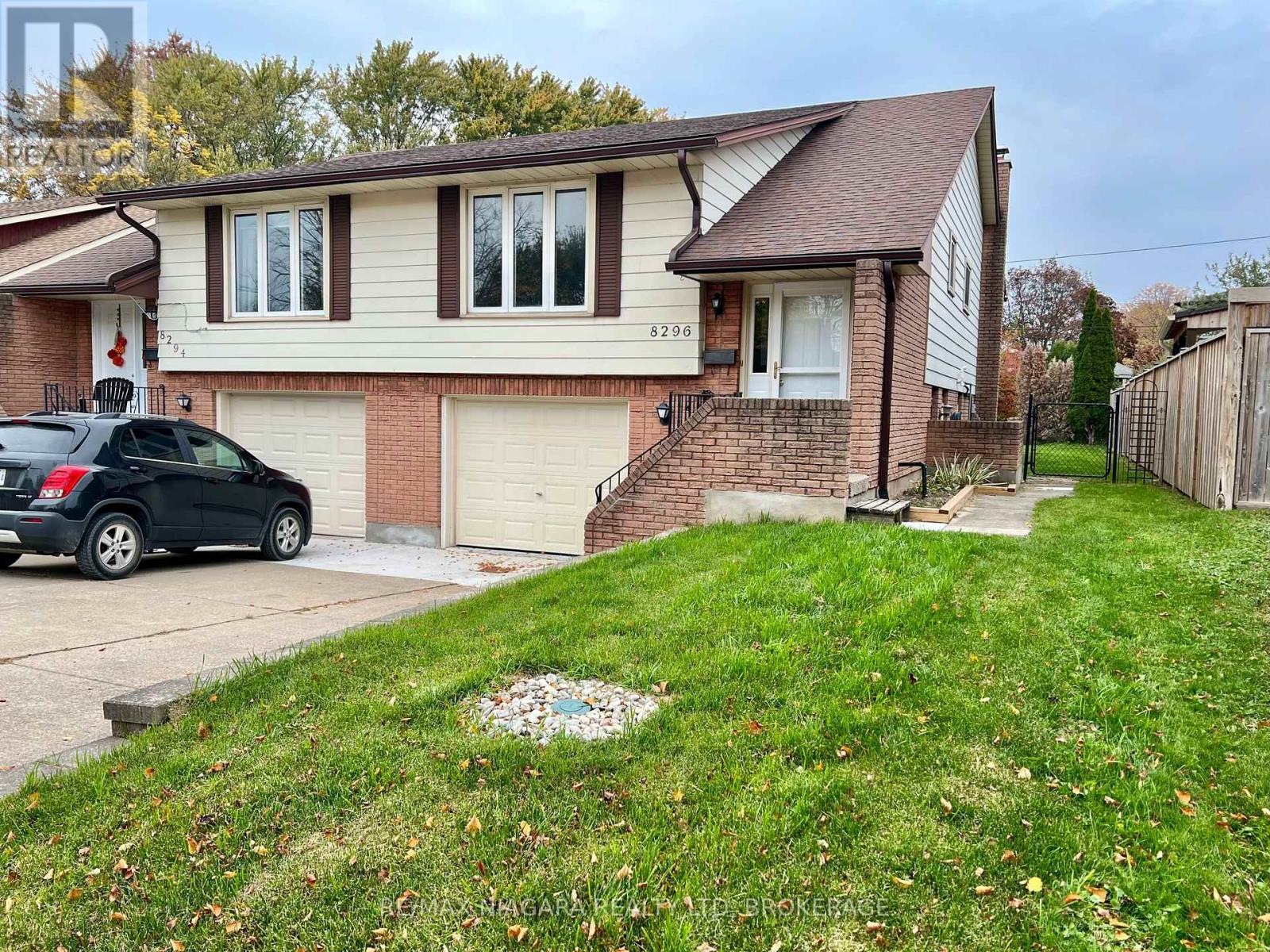 8296 MUNDARE CRESCENT Property Photo 1