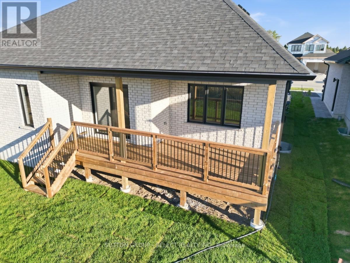 49 Hardy Drive Property Photo 27