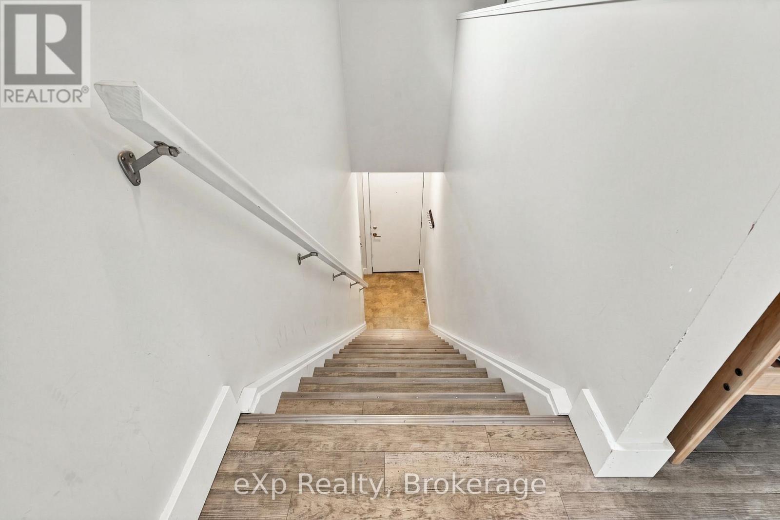 B - 34 Duke Street Property Photo 8