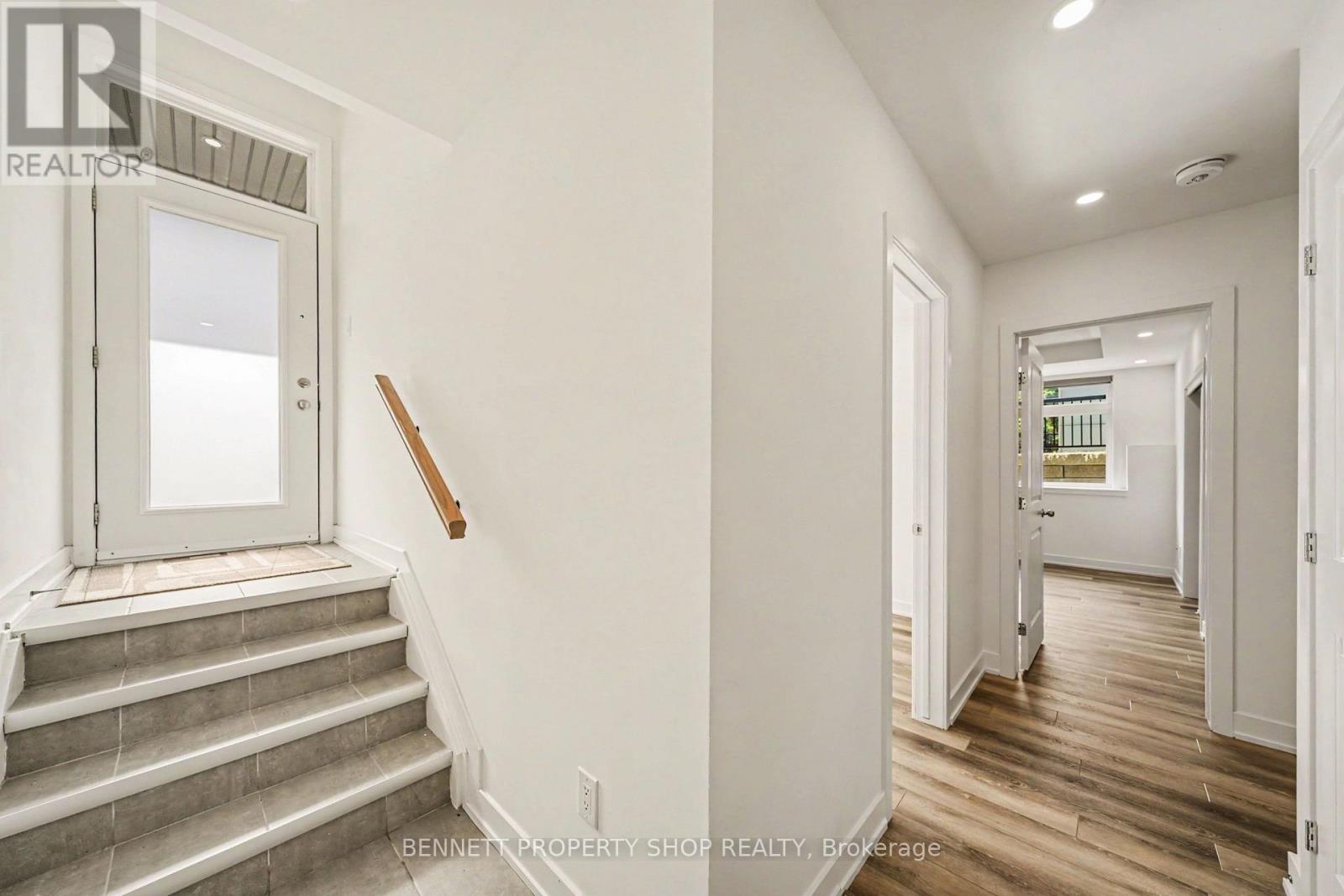 K - 410 Rolling Meadow Crescent Property Photo 3