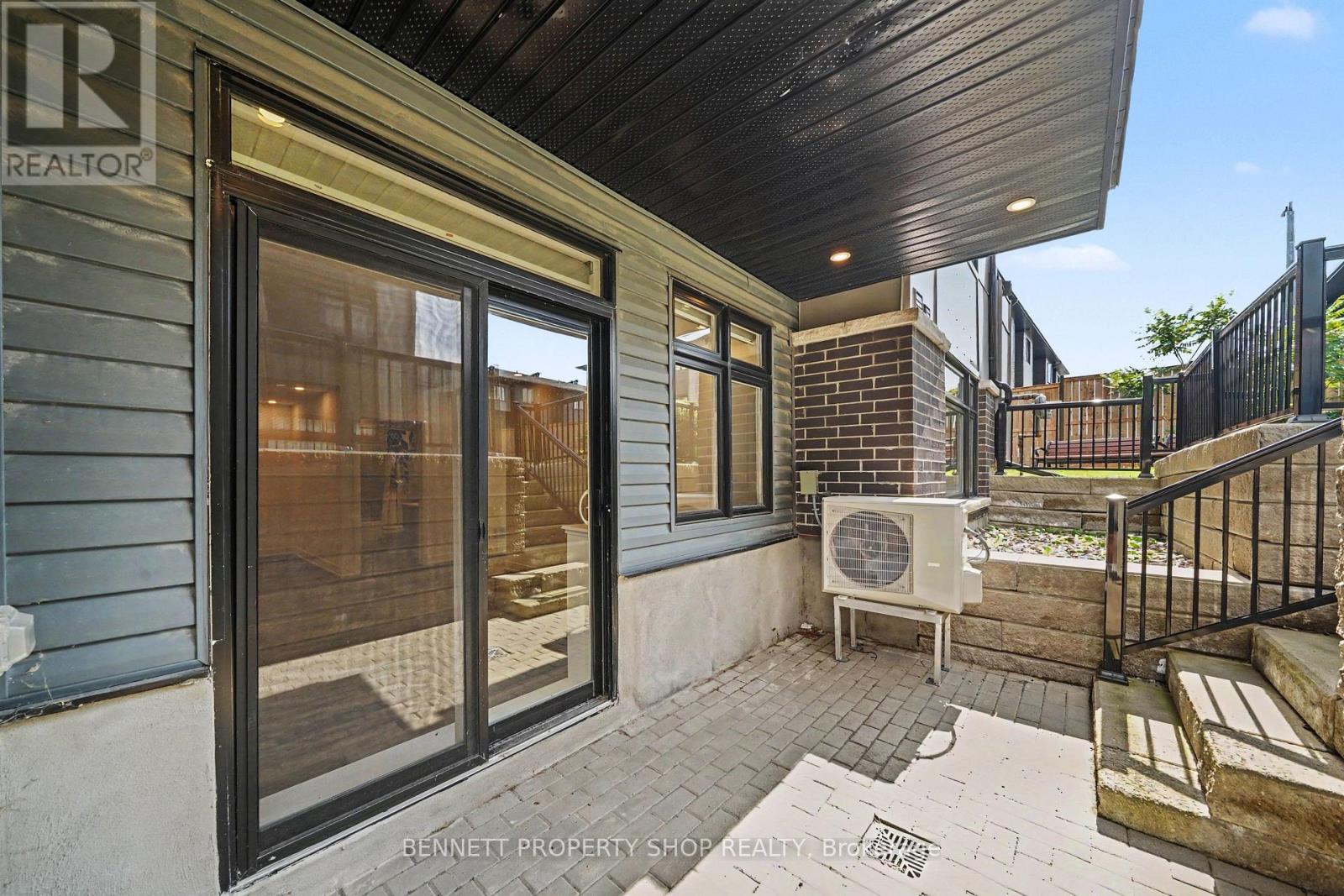 K - 410 Rolling Meadow Crescent Property Photo 11