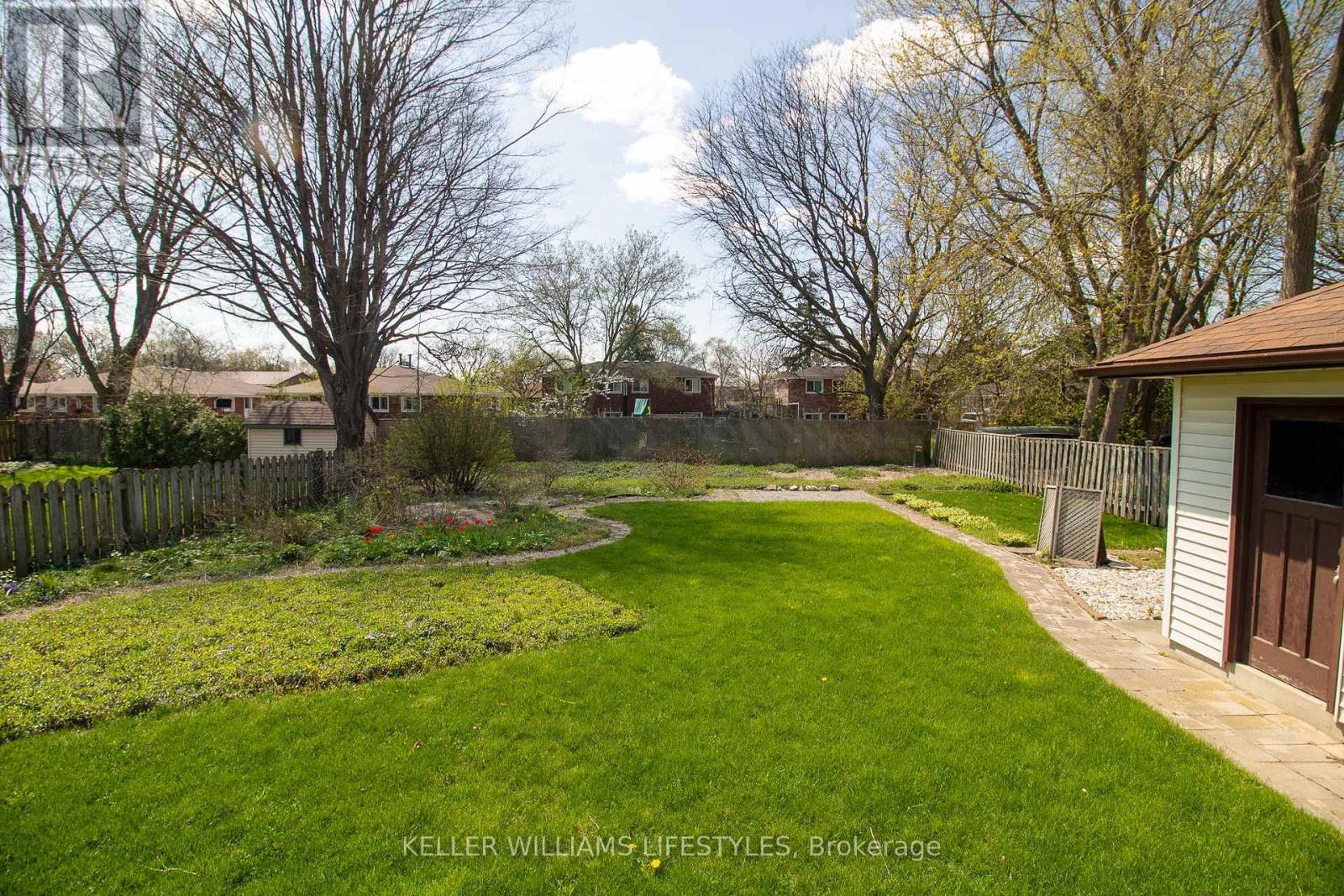 Lower - 179 Burnside Drive Property Photo 28