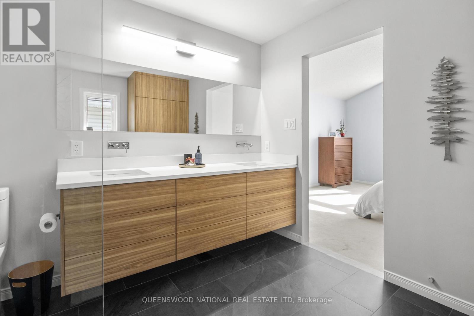 100 Fairlop Way Property Photo 28