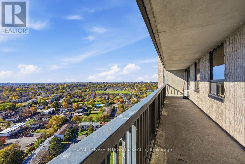 2207 - 900 Dynes Road Property Photo 11