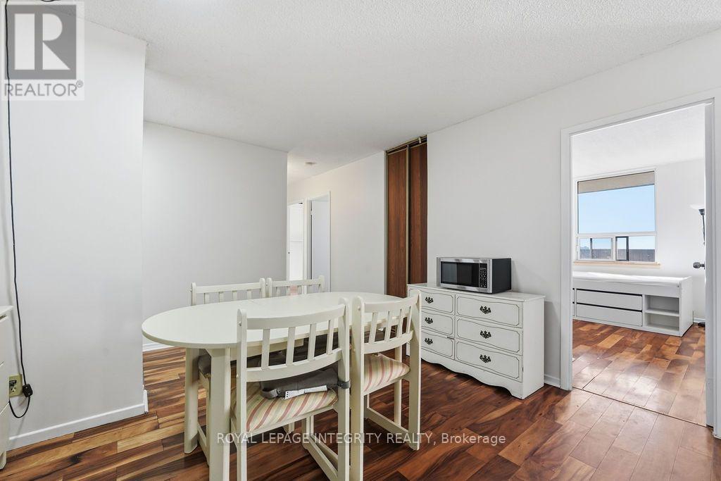2207 - 900 Dynes Road Property Photo 17