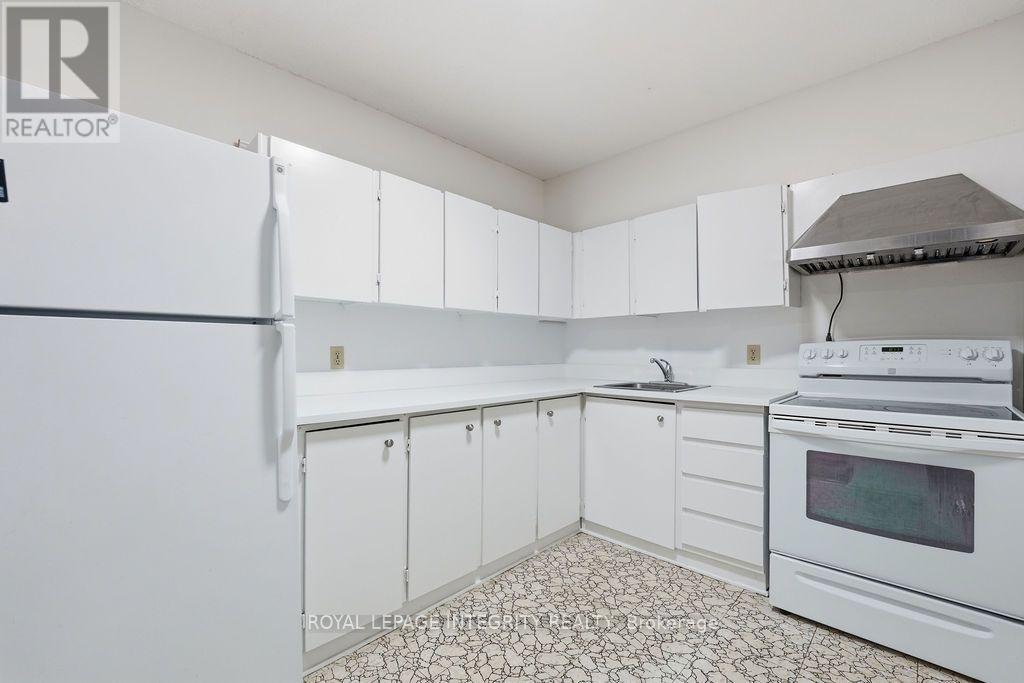 2207 - 900 Dynes Road Property Photo 20