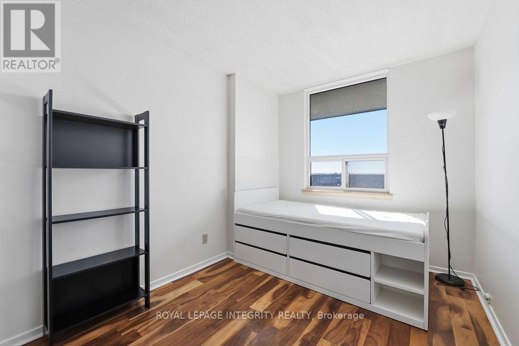 2207 - 900 Dynes Road Property Photo 35
