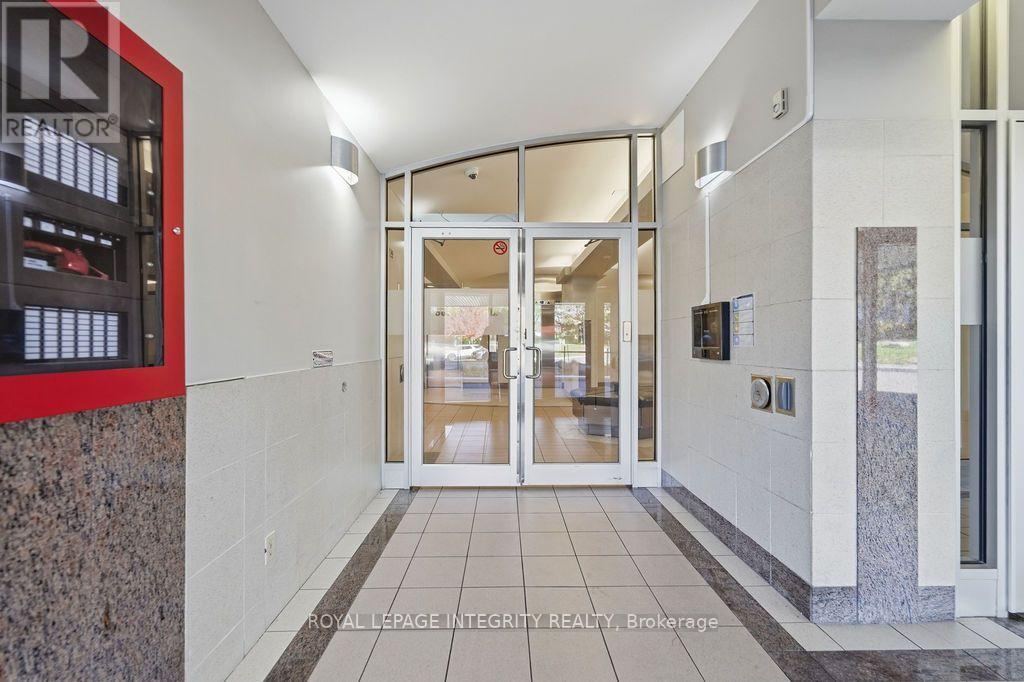 2207 - 900 Dynes Road Property Photo 43