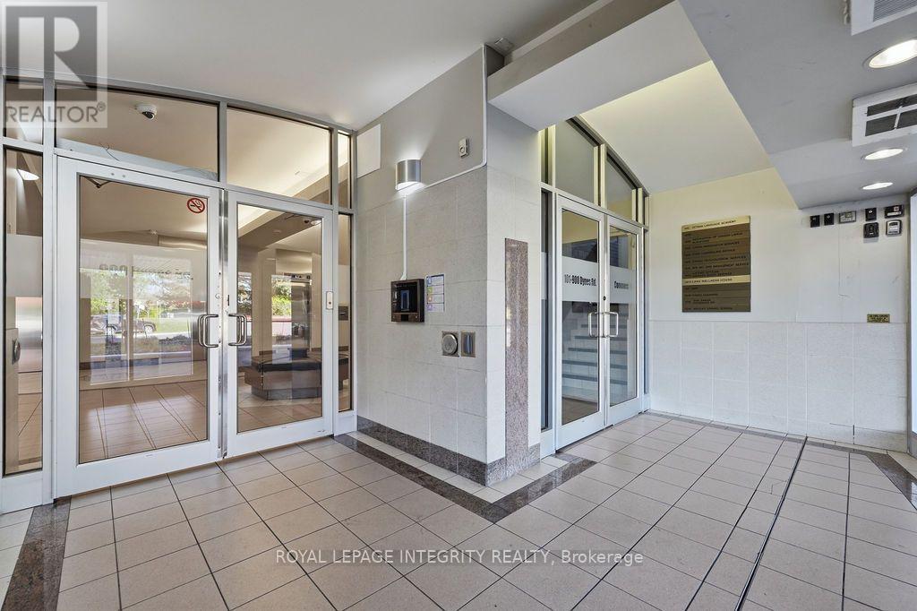 2207 - 900 Dynes Road Property Photo 44