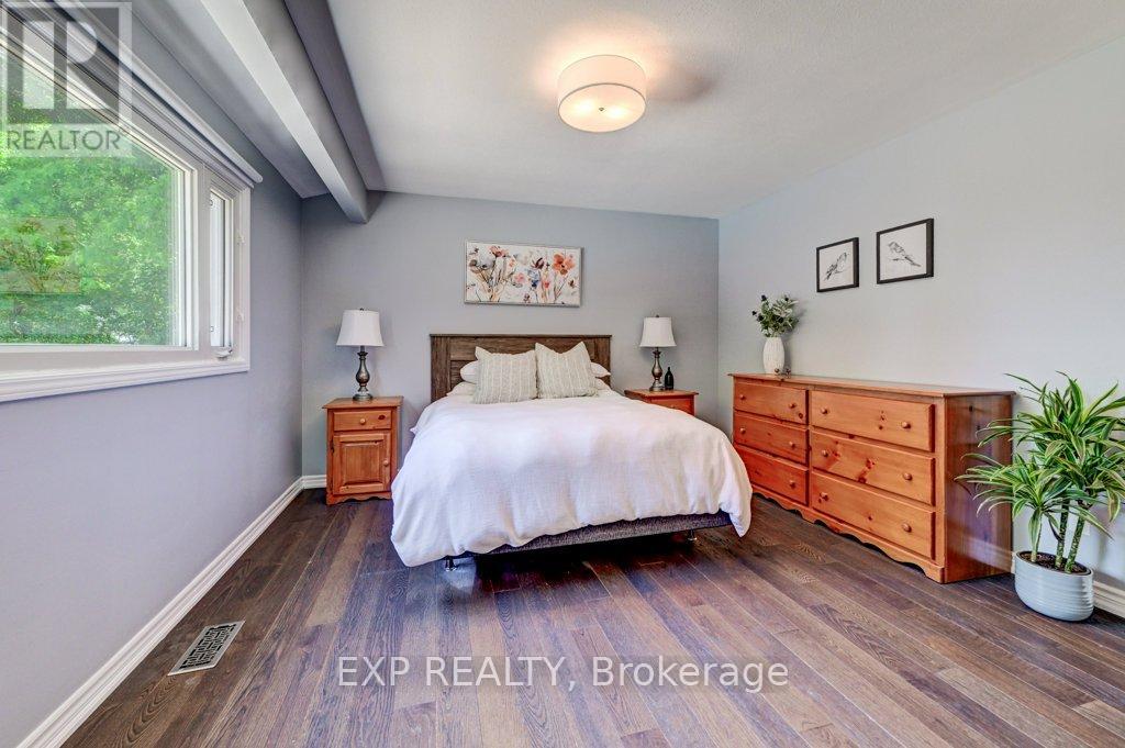 194 Dundas Street E Property Photo 14