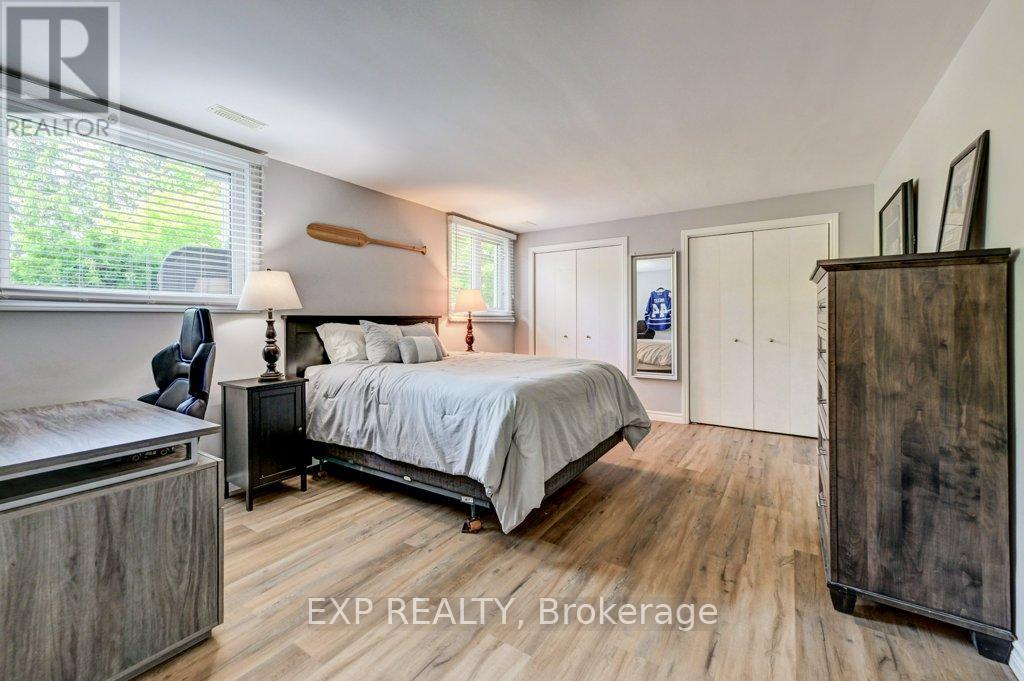 194 Dundas Street E Property Photo 22
