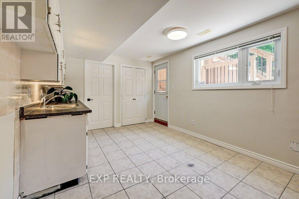 194 Dundas Street E Property Photo 29