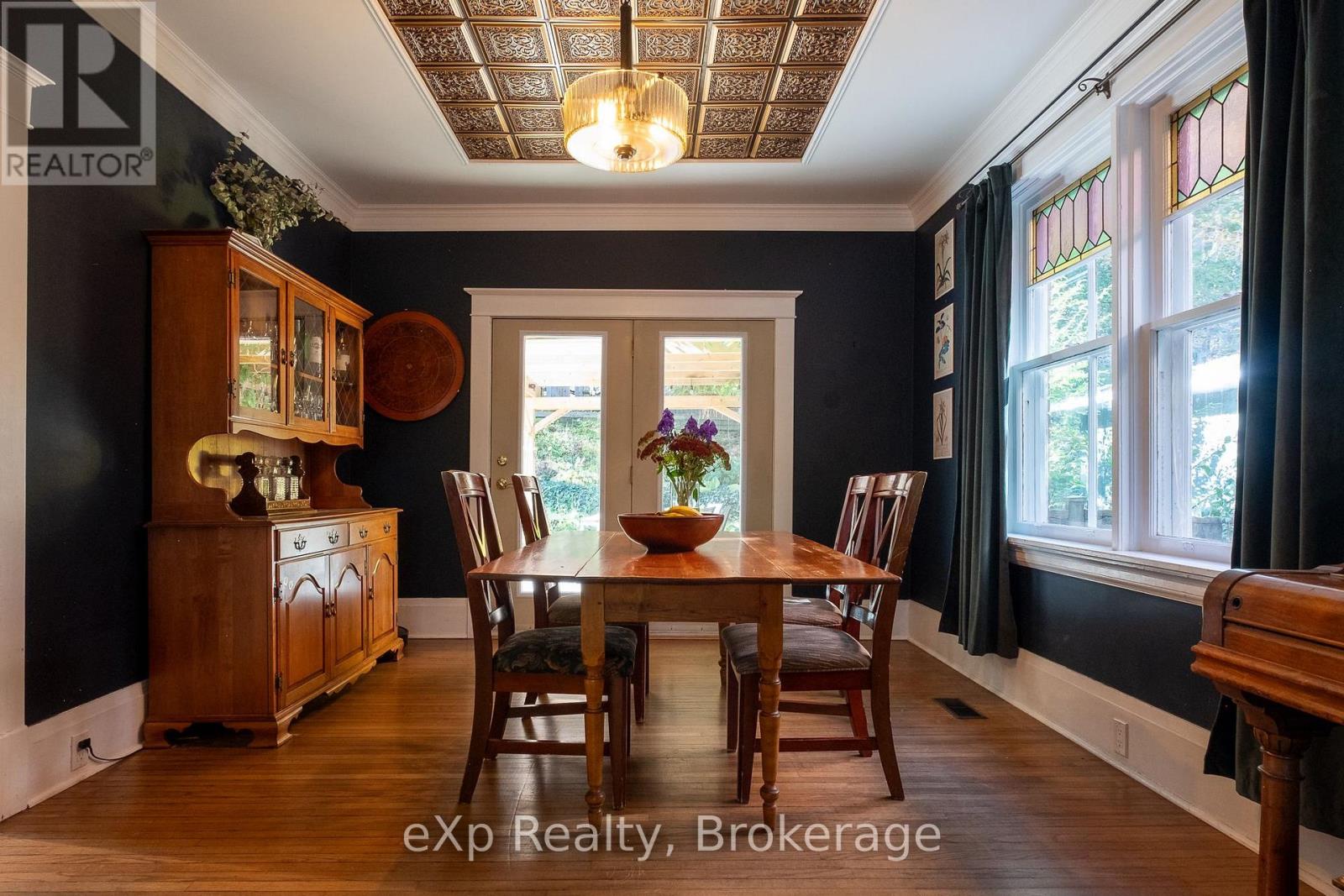 1090 4th Avenue A W Property Photo 11