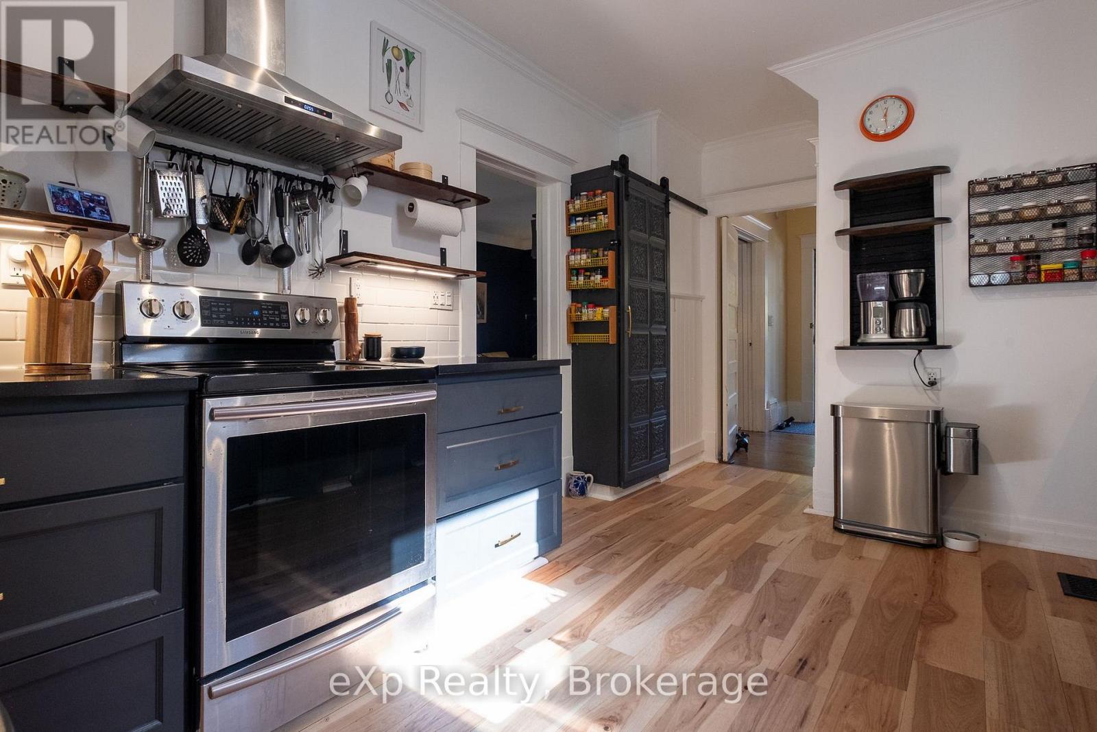 1090 4th Avenue A W Property Photo 16