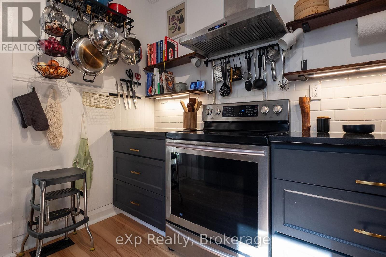 1090 4th Avenue A W Property Photo 17