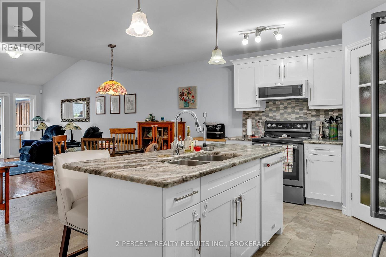 36 Sandhu Crescent Property Photo 6