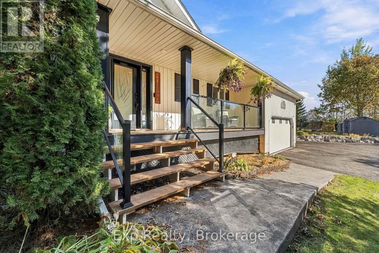 3835 Harwood Road Property Photo 7