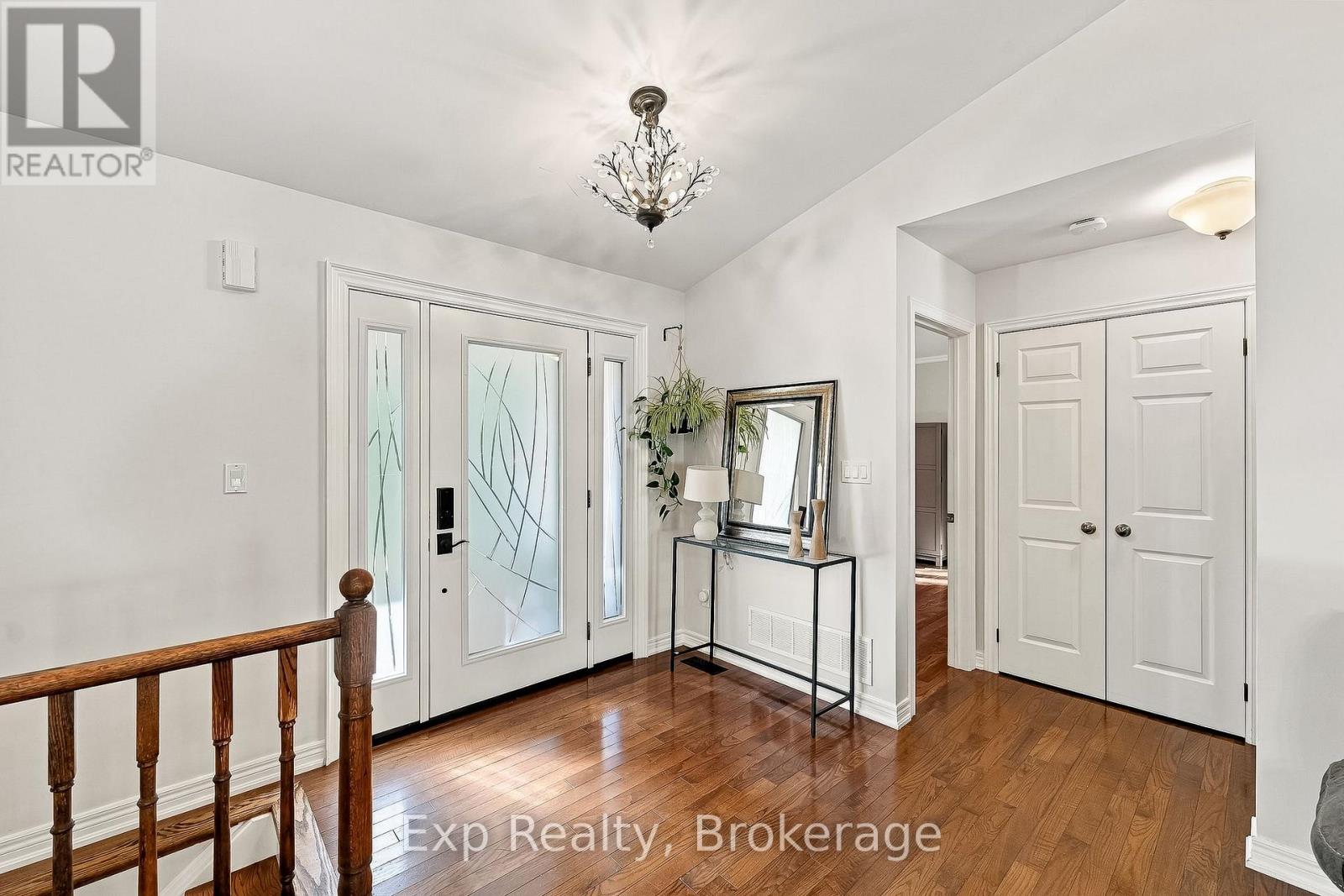 3835 Harwood Road Property Photo 9