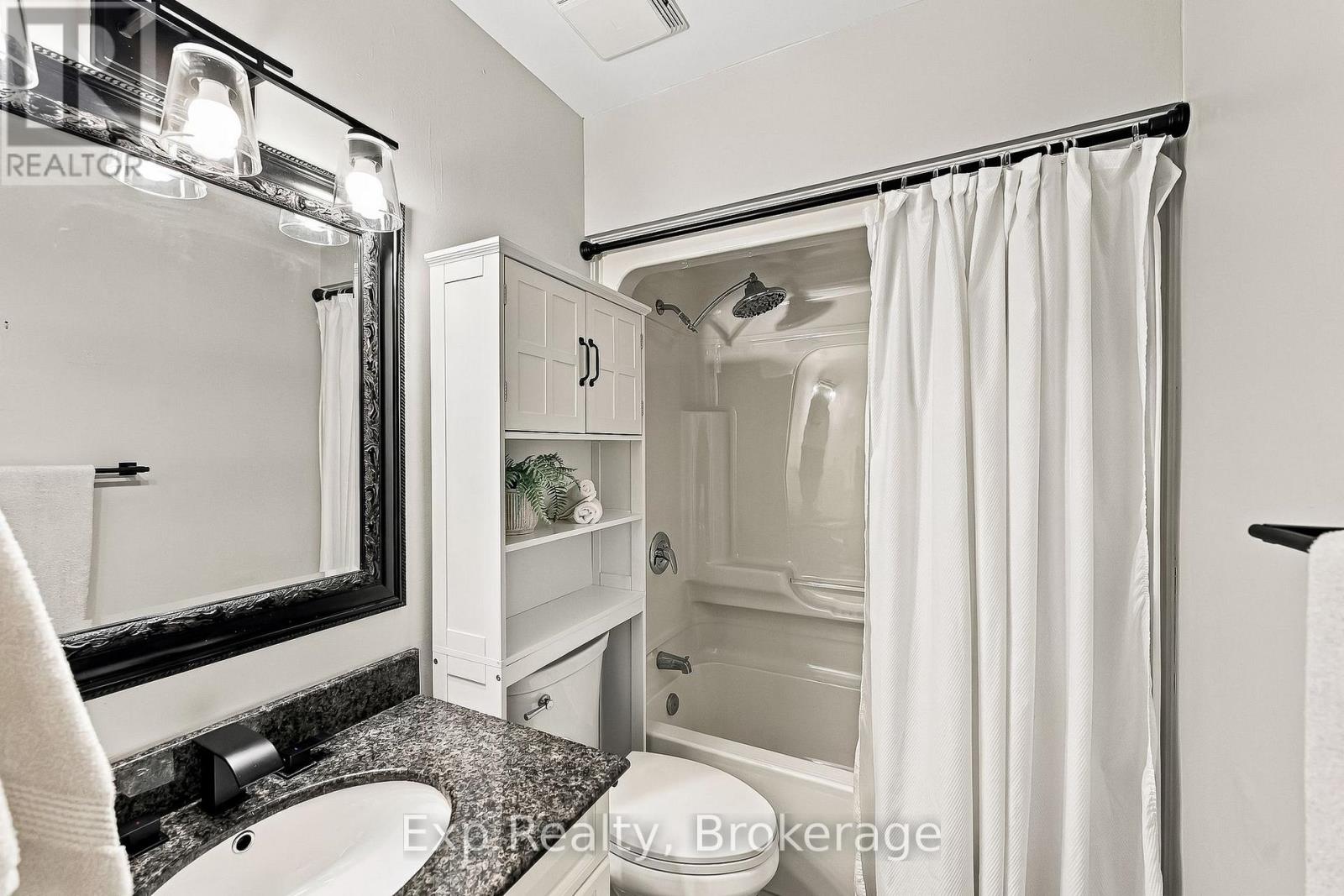 3835 Harwood Road Property Photo 23