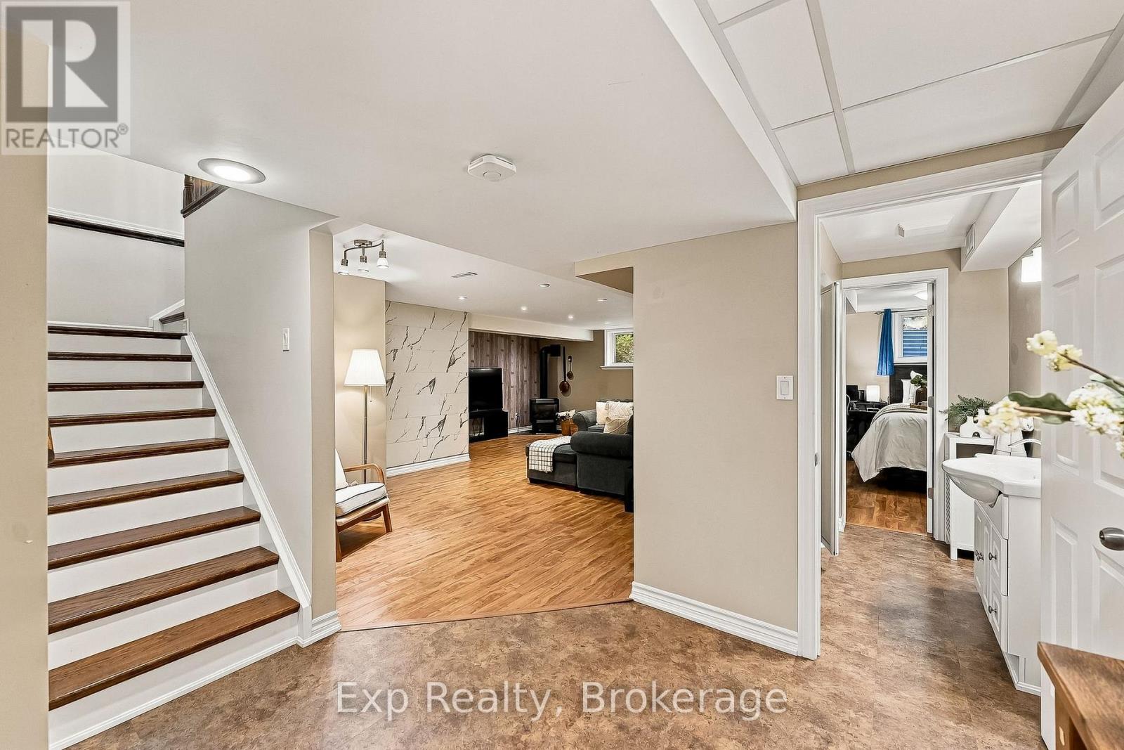 3835 Harwood Road Property Photo 27