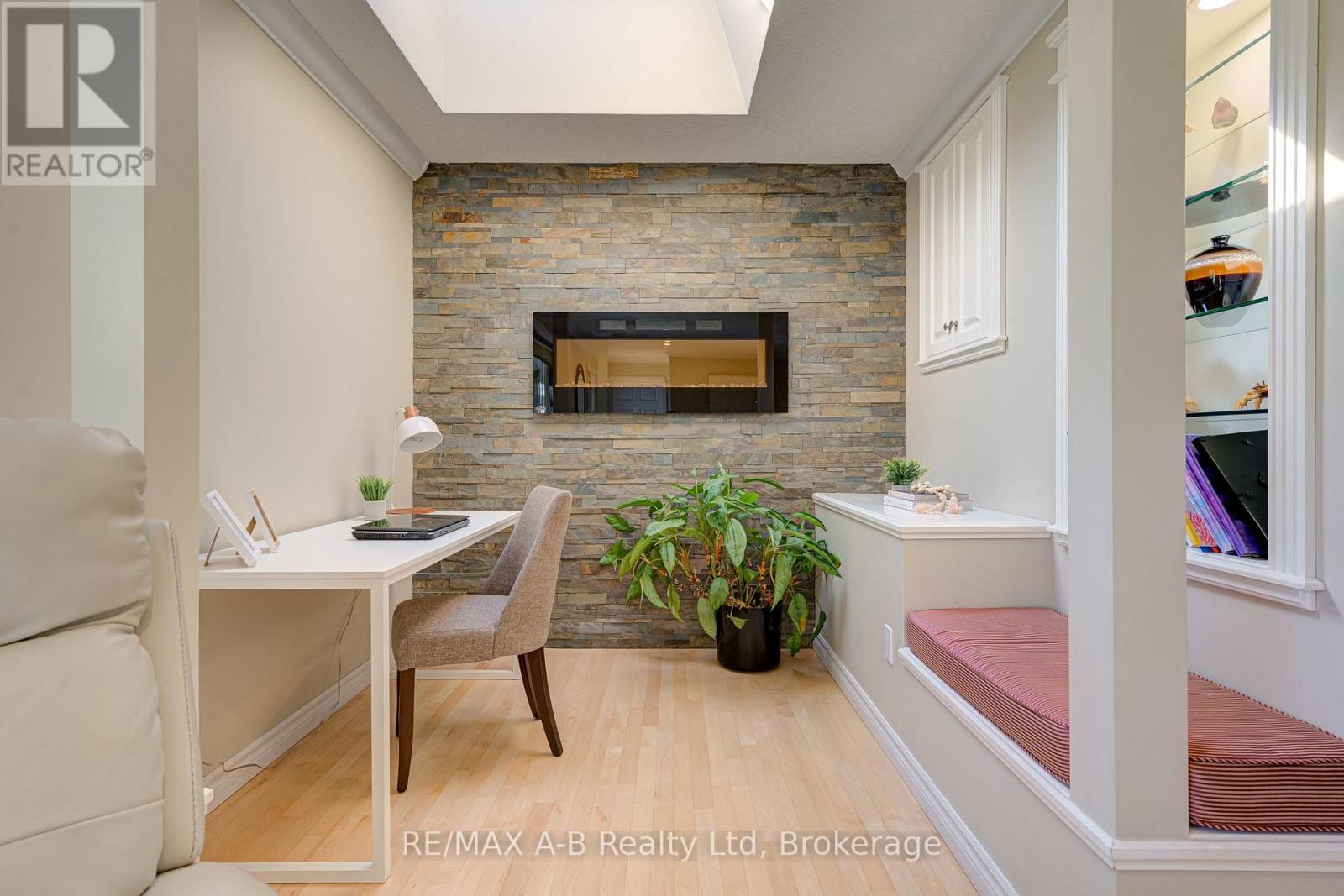 2256 Webster Street Property Photo 11