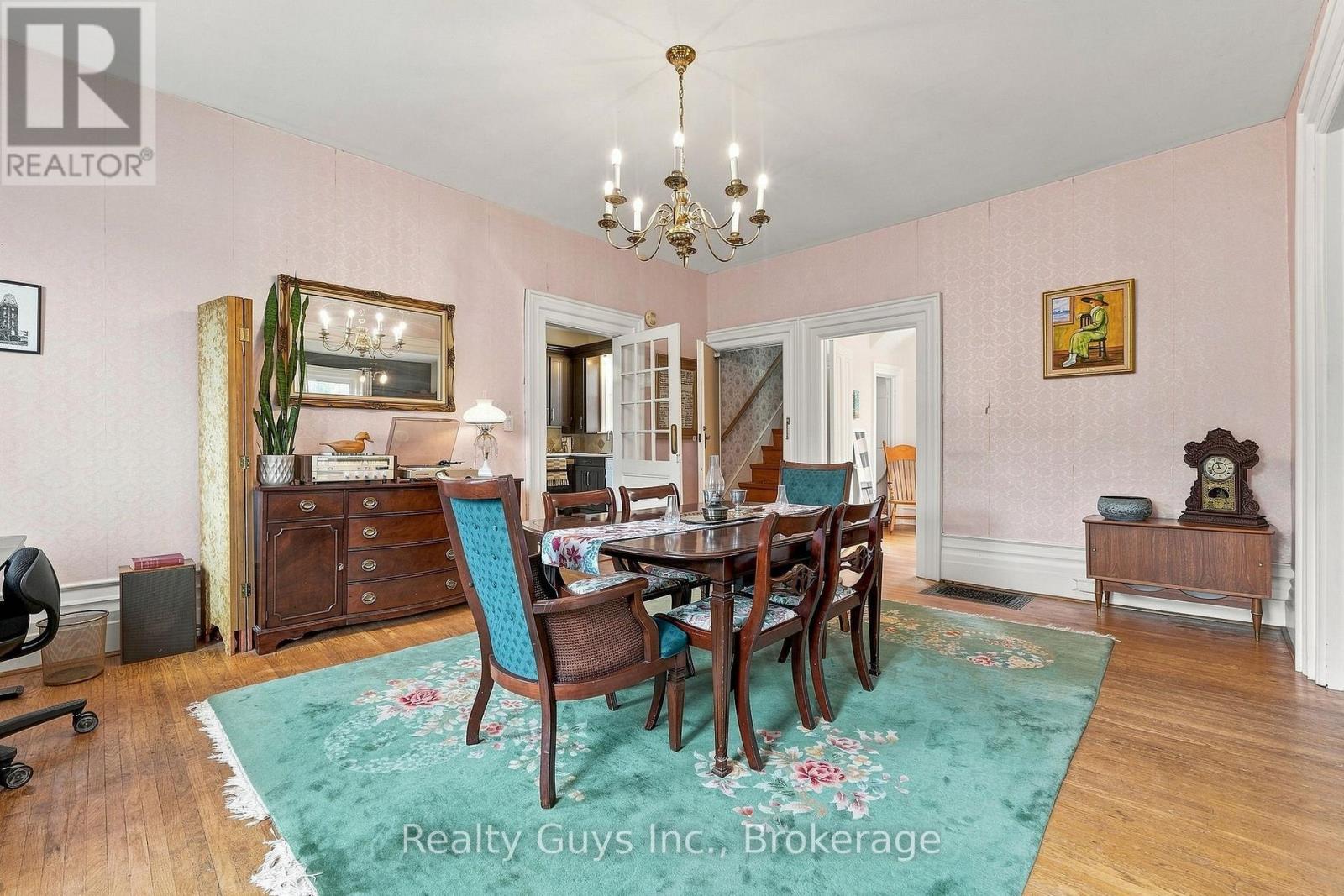 91 Main Street Property Photo 6