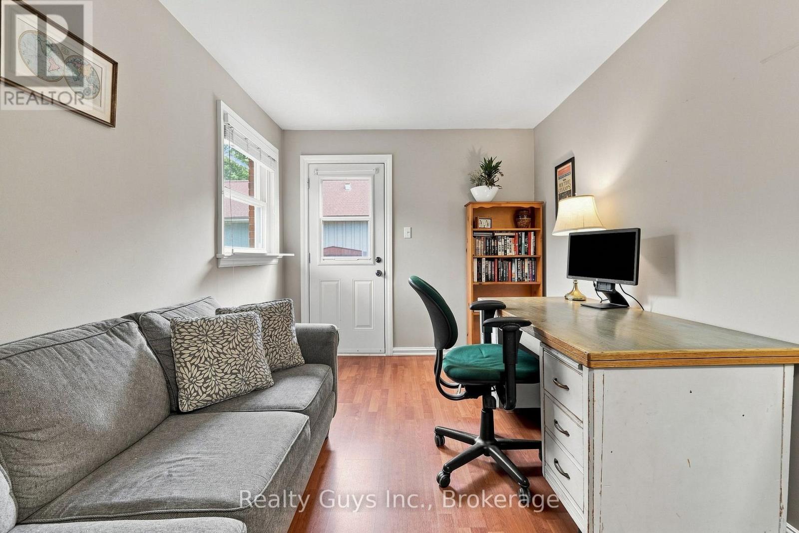 91 Main Street Property Photo 17