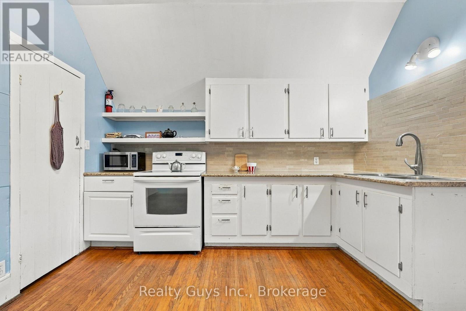 91 Main Street Property Photo 30
