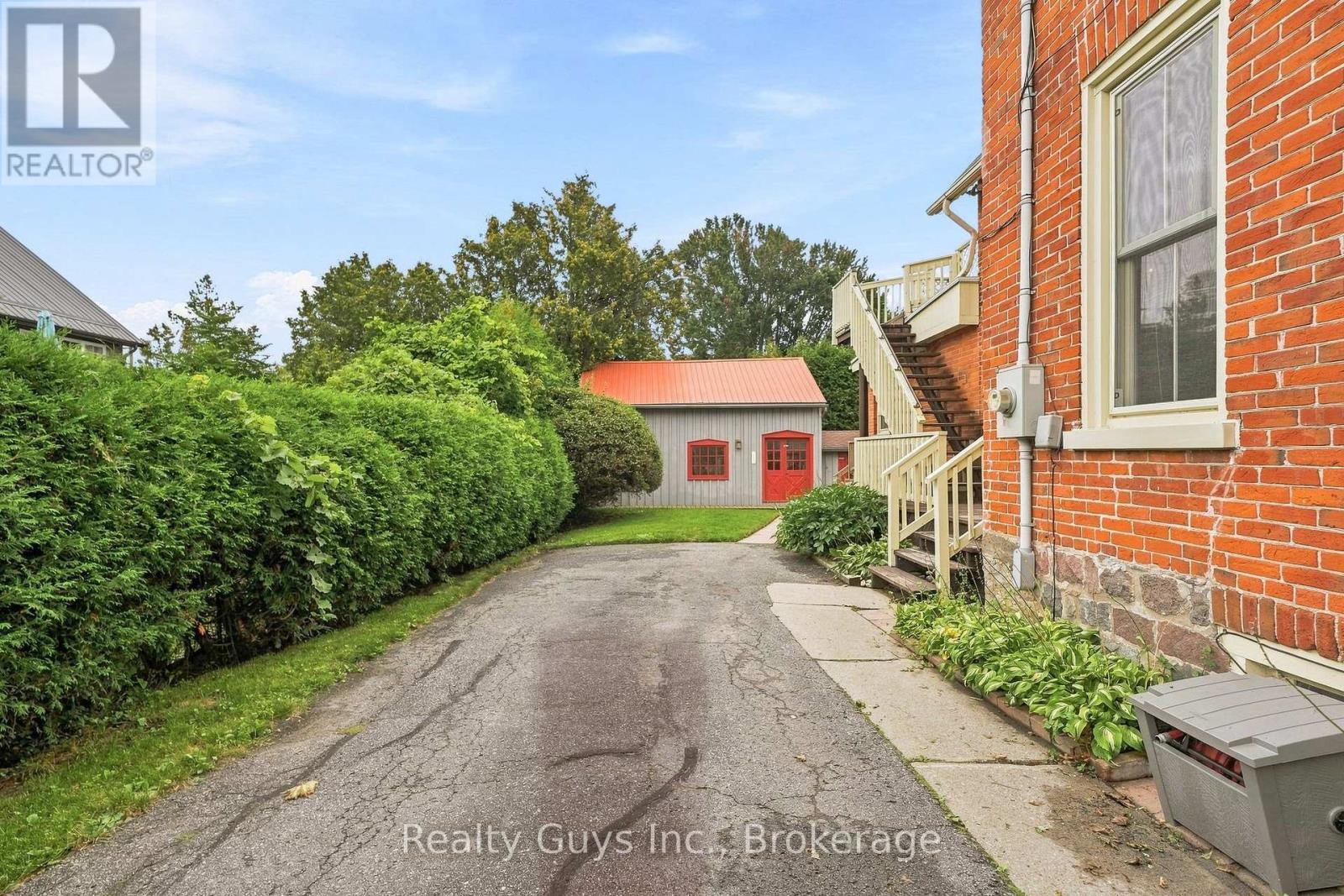 91 Main Street Property Photo 39