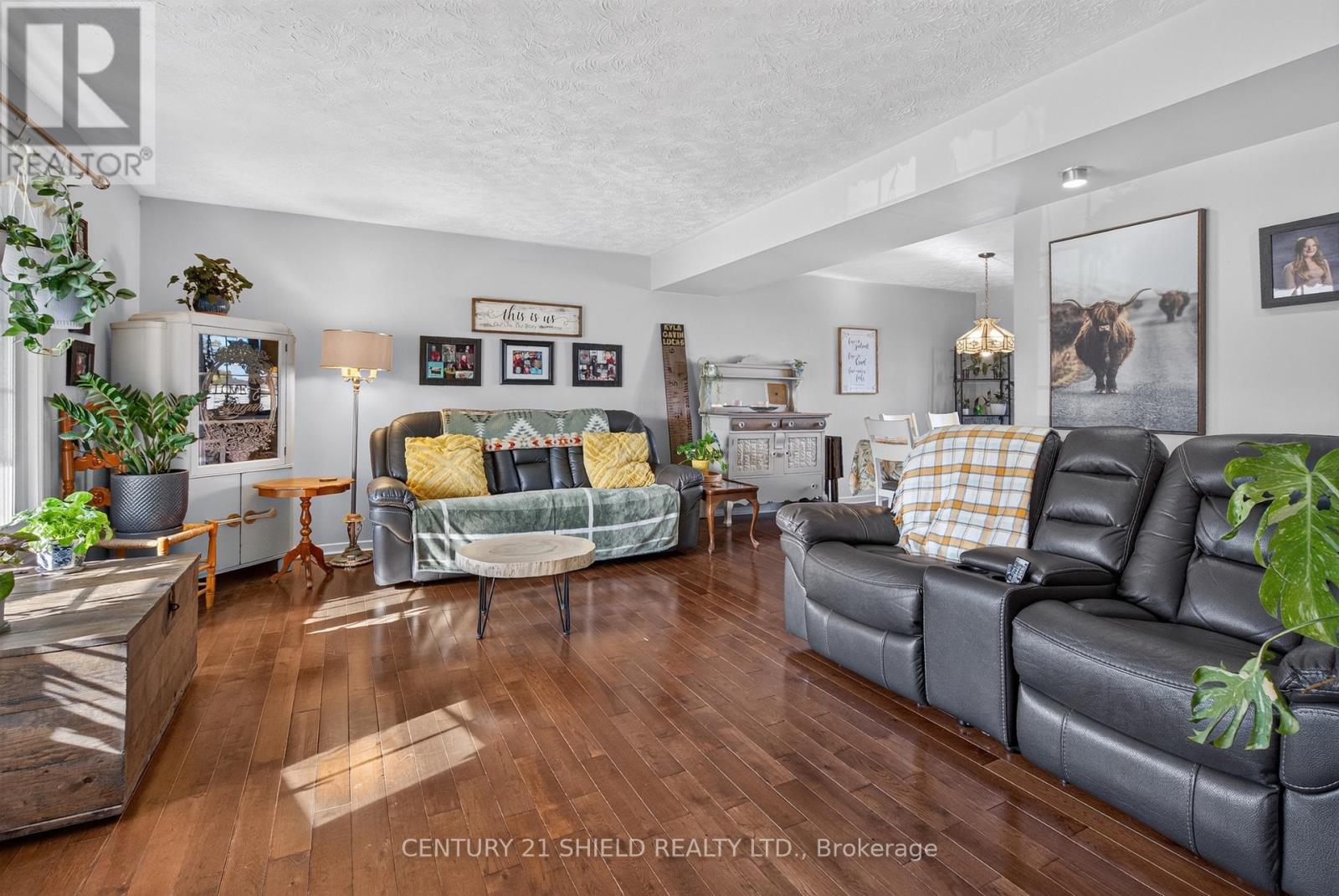 1319 Aubin Avenue Property Photo 4