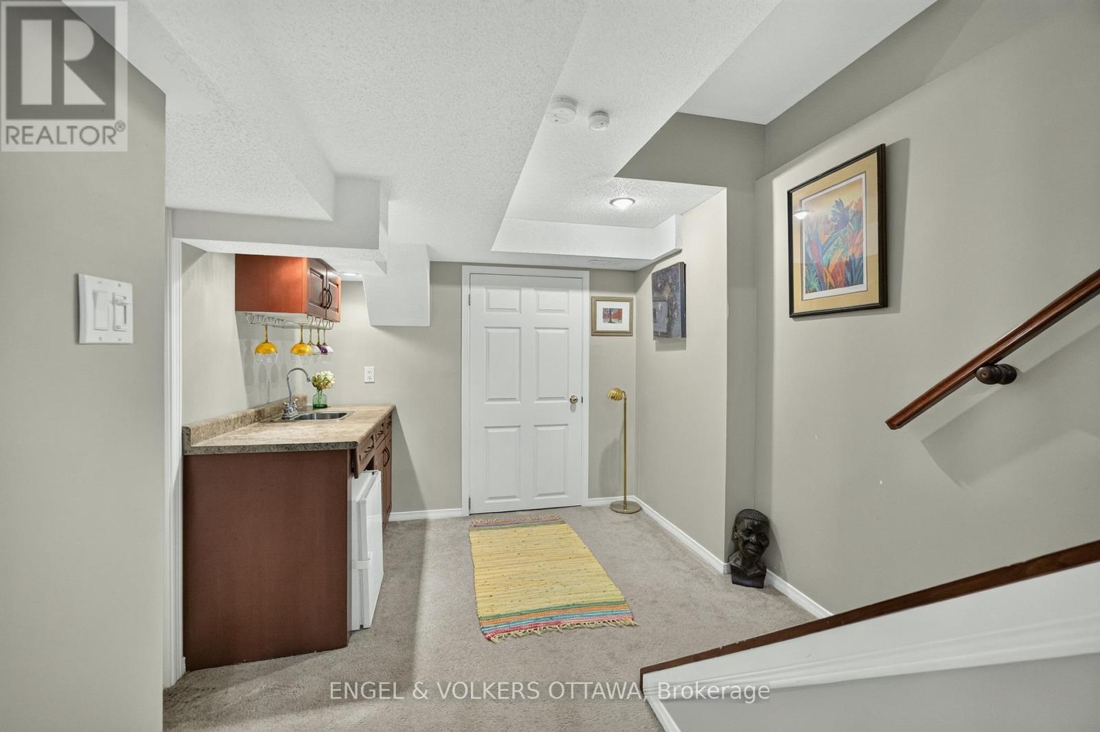 14 Prince Albert Street Property Photo 33