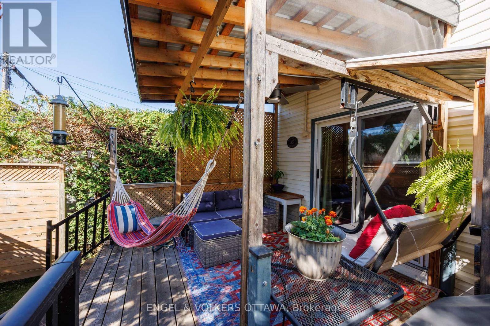 14 Prince Albert Street Property Photo 39