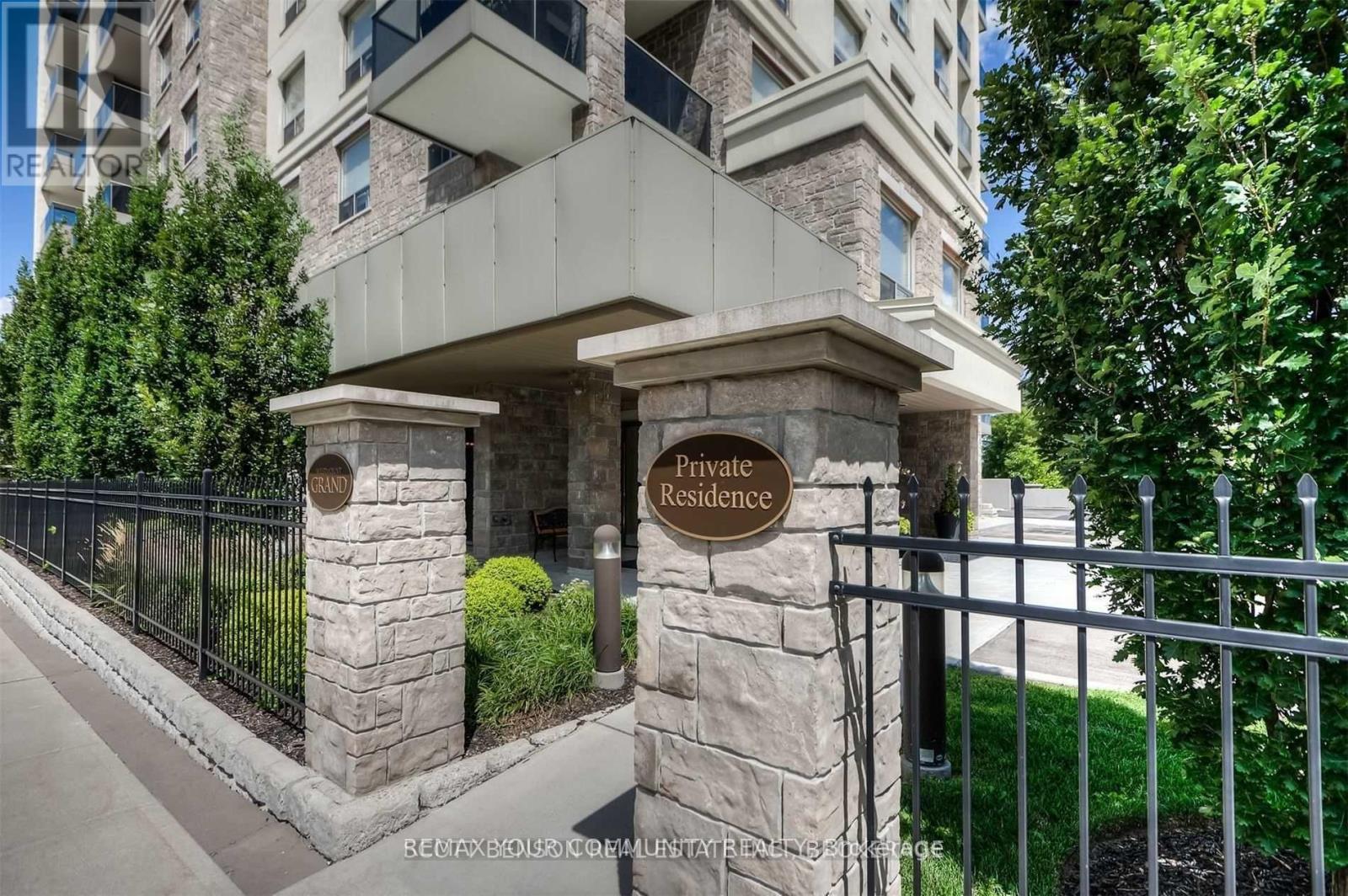 106 - 223 ERB STREET W Property Photo 1