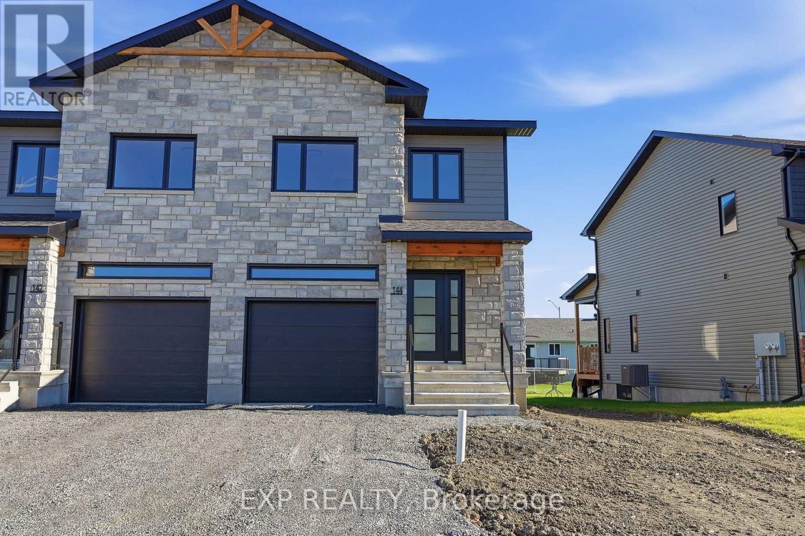 144 Elizabeth Street Property Photo 1
