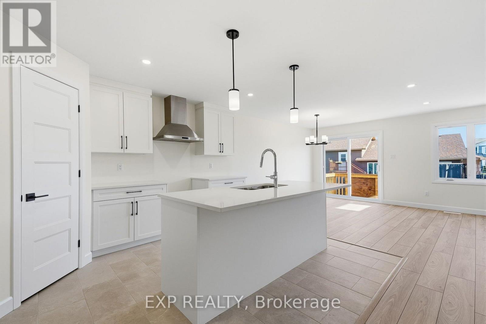 144 Elizabeth Street Property Photo 6