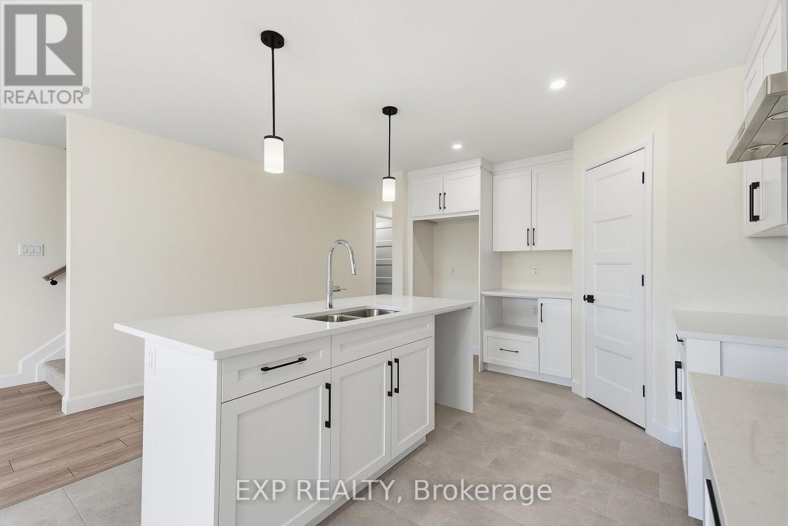 144 Elizabeth Street Property Photo 8