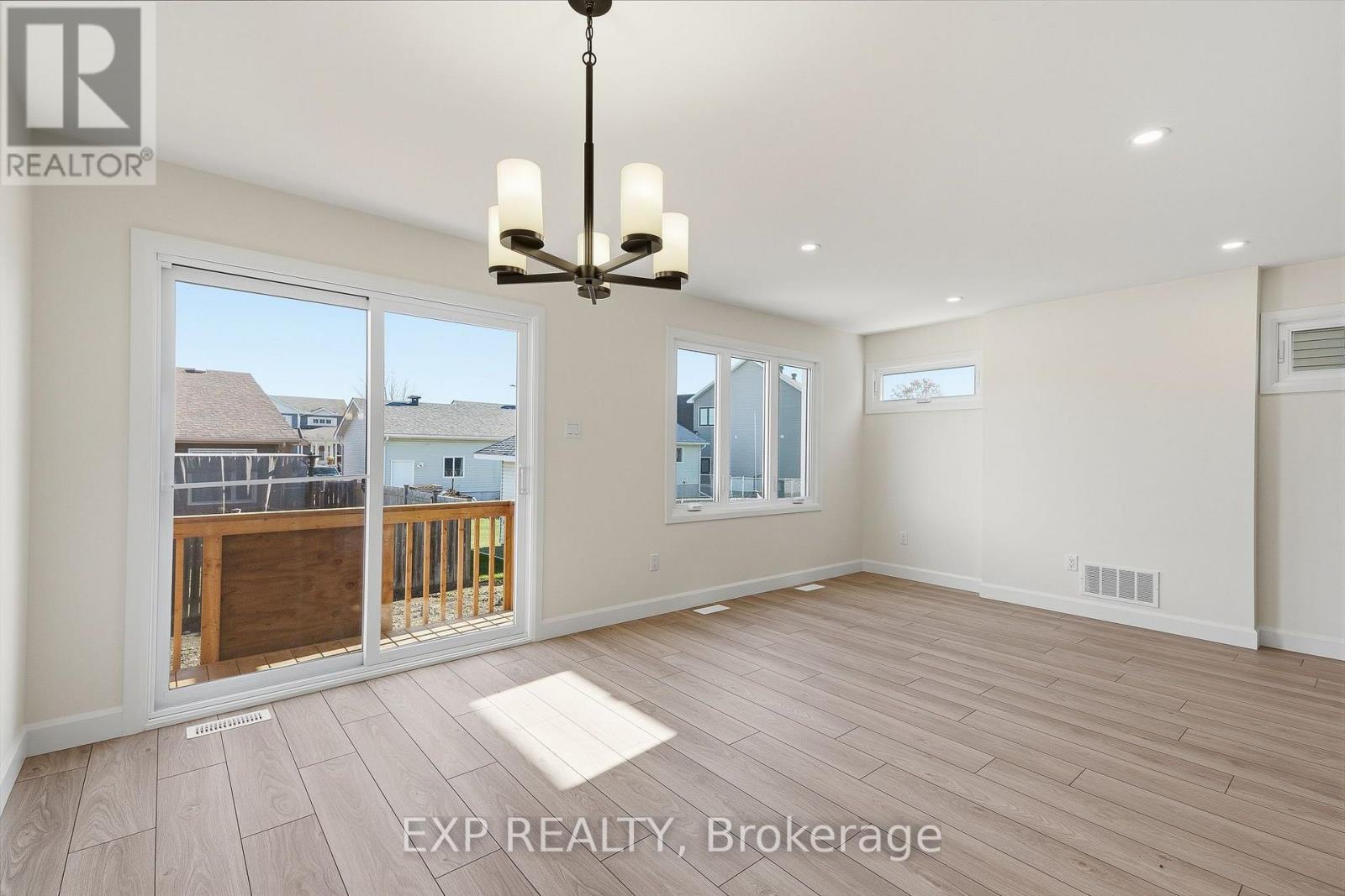 144 Elizabeth Street Property Photo 10