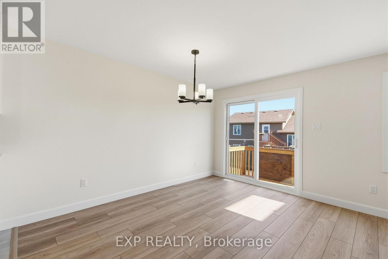 144 Elizabeth Street Property Photo 11