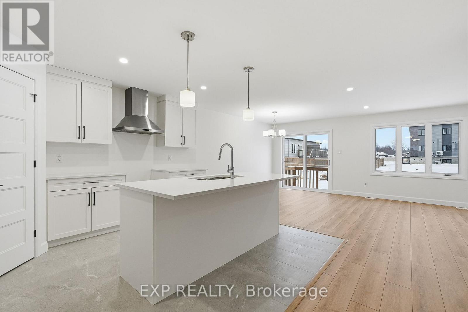 136 Elizabeth Street Property Photo 4