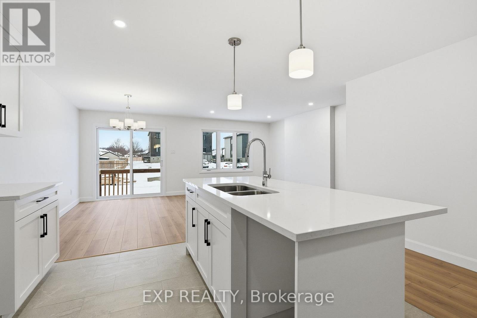 136 Elizabeth Street Property Photo 7