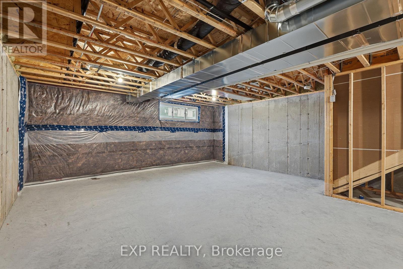 136 Elizabeth Street Property Photo 24