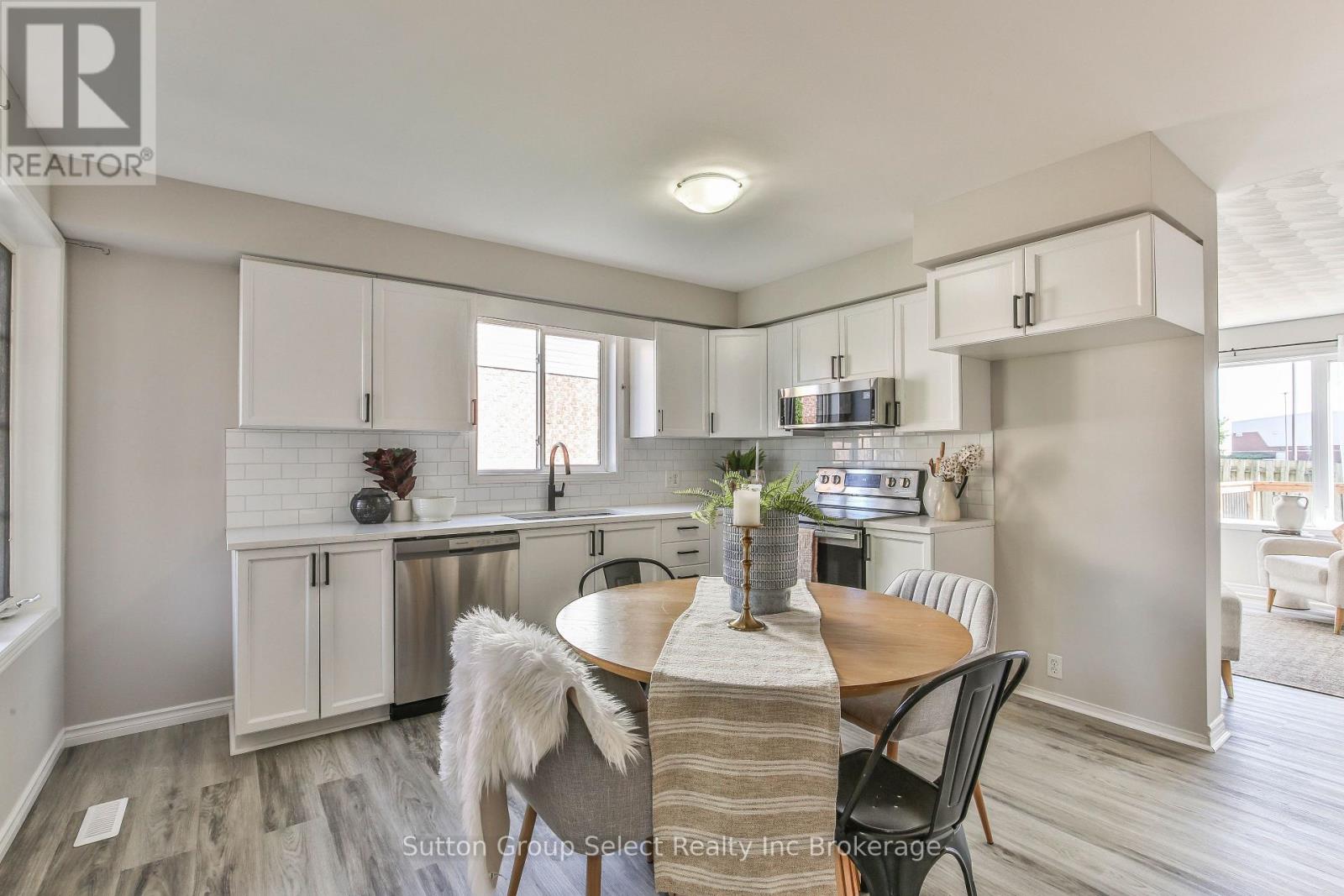 1106 Nellis Street Property Photo 4