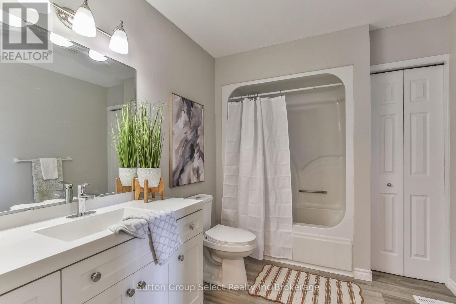 1106 Nellis Street Property Photo 19