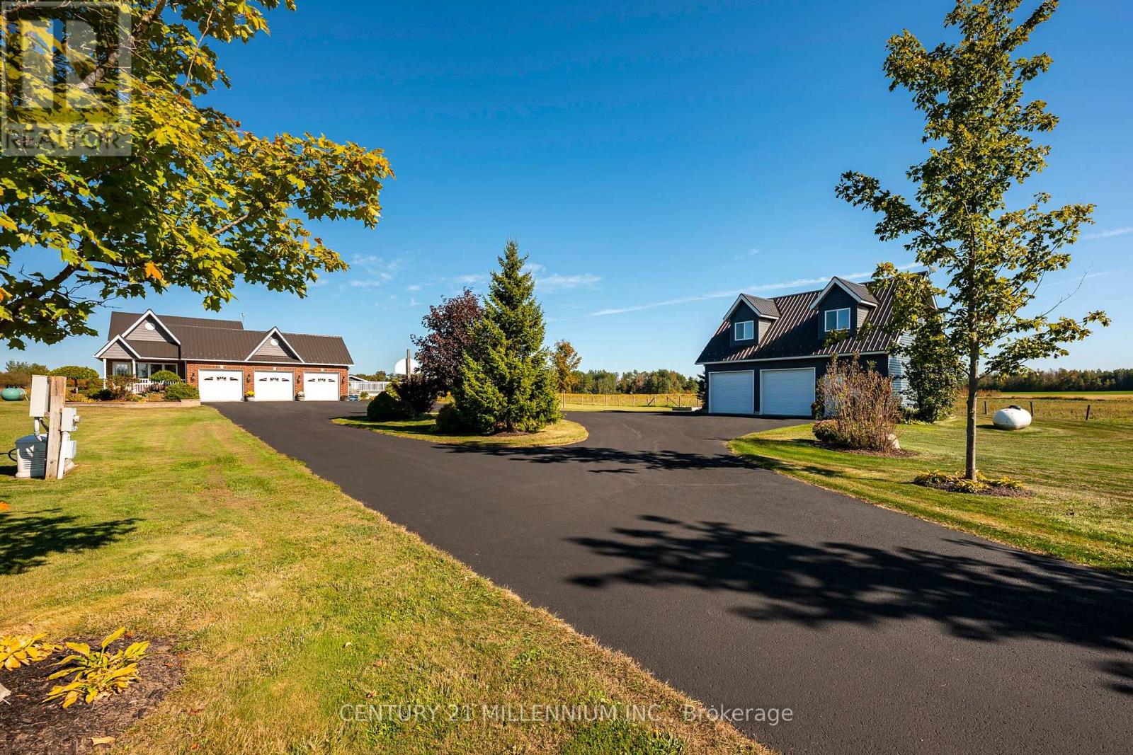 395115 County Road 12 Road Property Photo 1