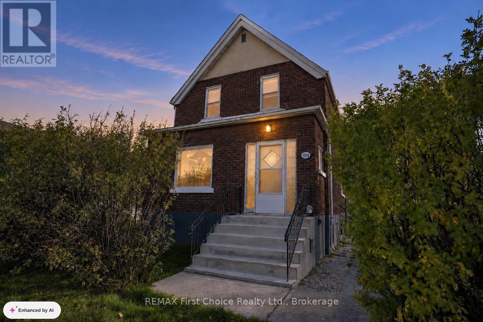 1004 Alberta Street Property Photo 1
