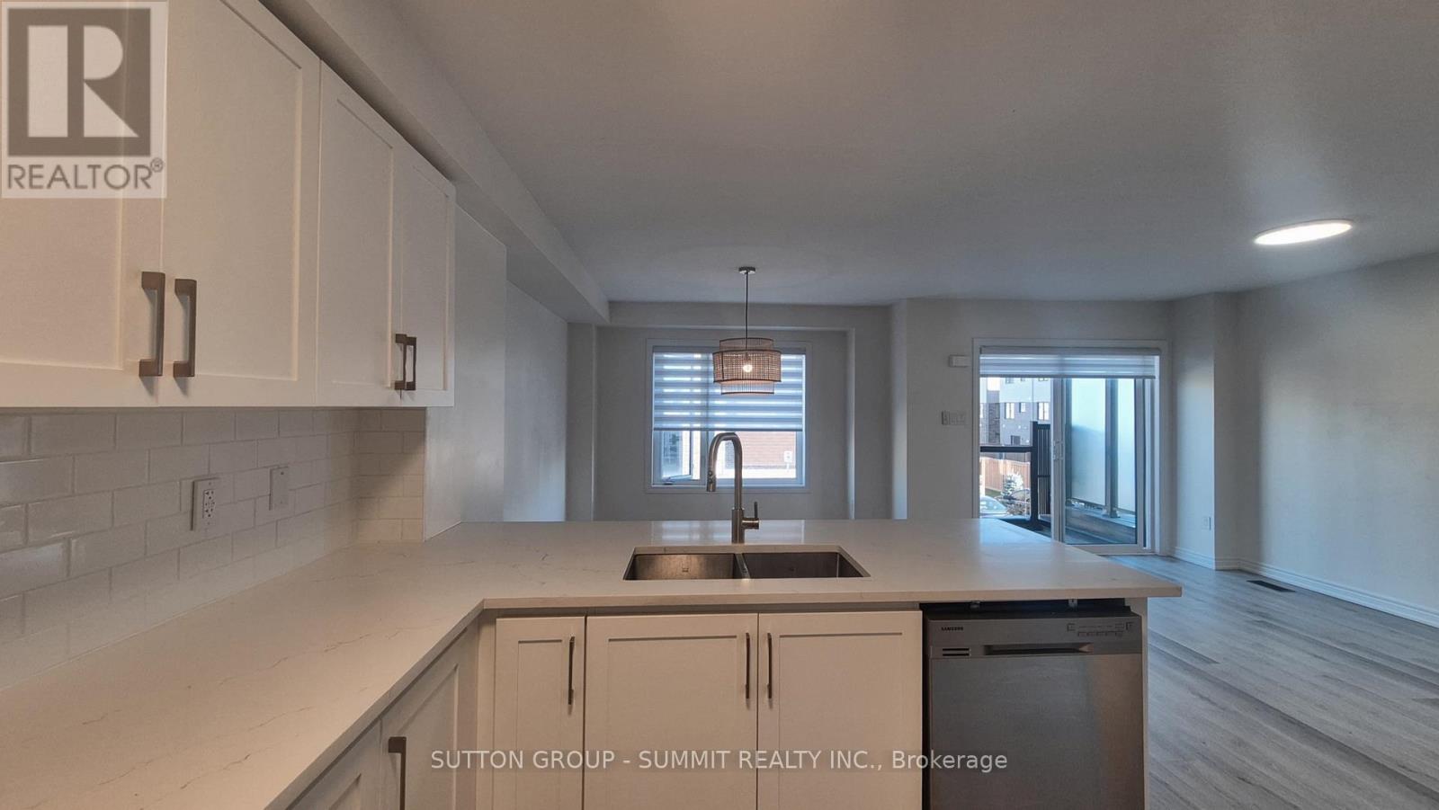 104 Dryden Lane Property Photo 3